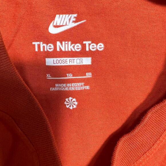 Nike Center Swoosh Tee Womens XL Orange White Solid Color Essentials Shirt - Picture 3 of 3